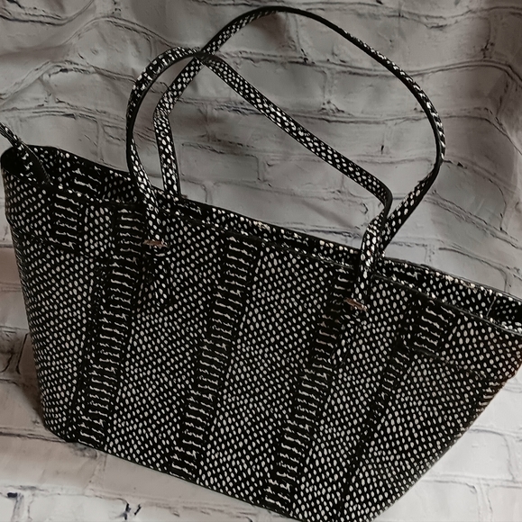 Guess Black-White Embossed Reptile Print Tote Bag - Picture 3 of 10